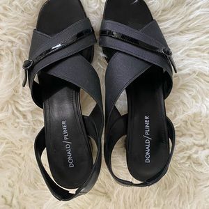 Donald Pliner women’s shoe